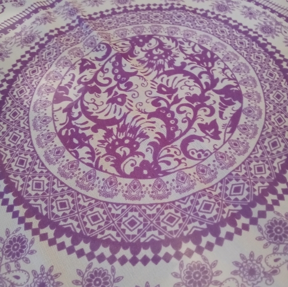 CHARMING CHARLIE FLORAL AZTEC PRINT FASHION SCARF 42"×42" W TASSELS - Picture 2 of 8